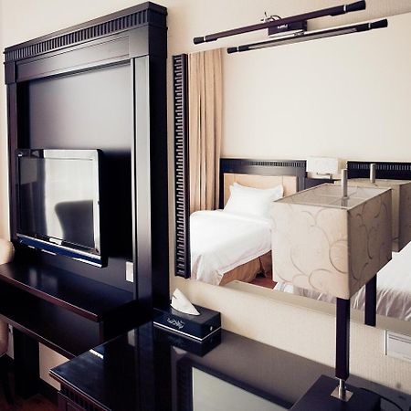 Hotel S Damansara Петалинг Джая Екстериор снимка