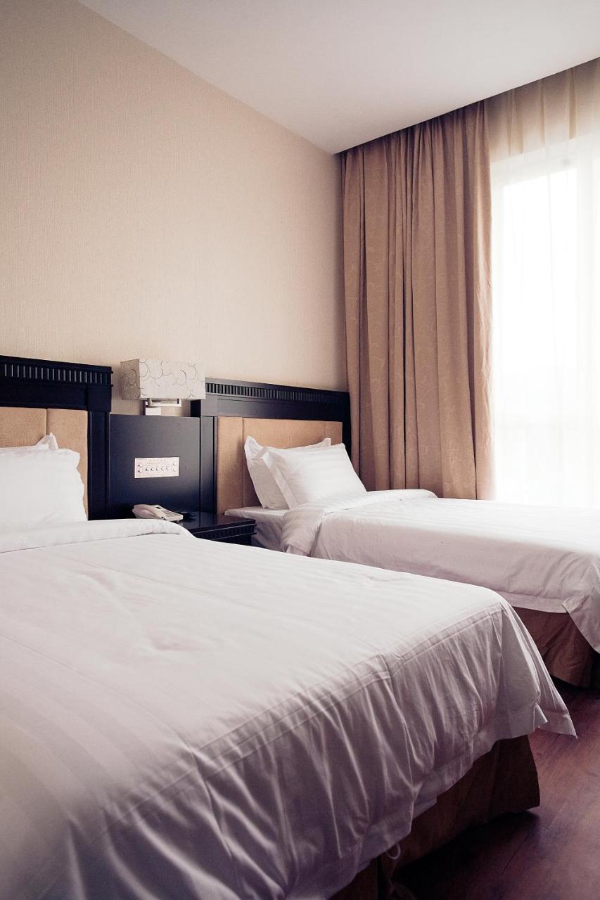 Hotel S Damansara Петалинг Джая Екстериор снимка
